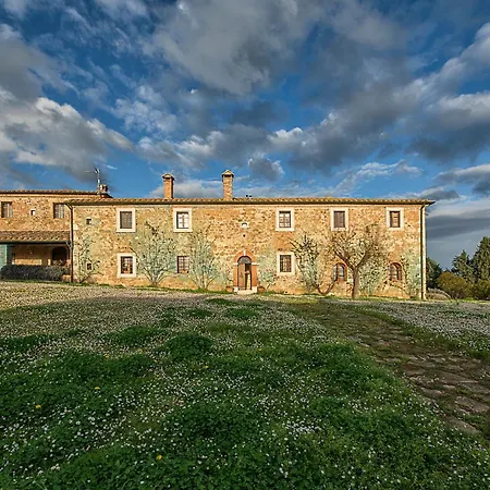 Le Sorbelle D'orcia Con Piscina بيينْسا