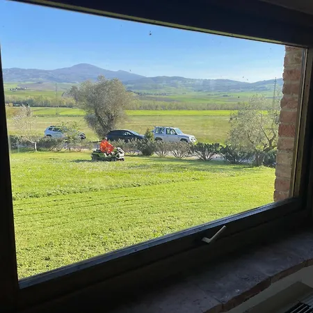 Le Sorbelle D'orcia Con Piscina