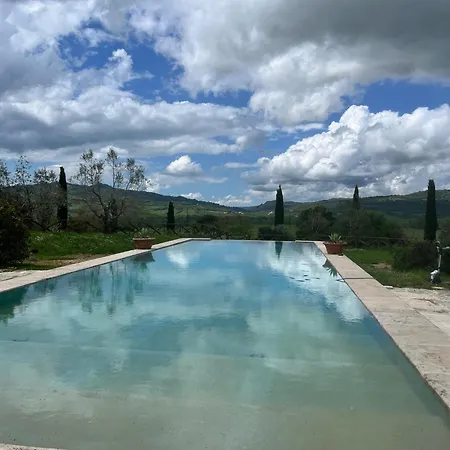 مزرعة للإقامة Le Sorbelle D'orcia Con Piscina