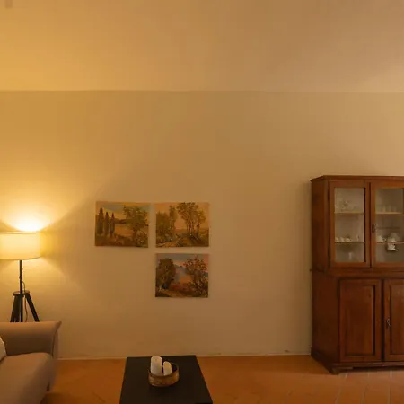 Le Sorbelle D'orcia Con Piscina مزرعة للإقامة